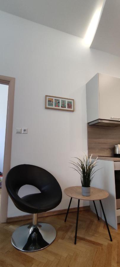 Apartment Milani With Private Garage Opatija Exteriör bild